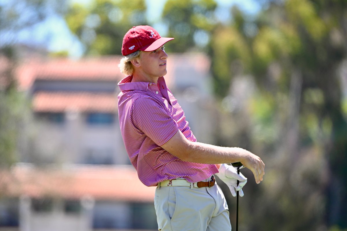 AlabamaMGolf's tweet photo. Make it three straight birdies for Willy!

He's now at 2-under for the day thru 15, 10-under for the championship and one stroke back of the overall lead!

🔗 https://t.co/mzXqAQPbHc https://t.co/wttU7NGLfi