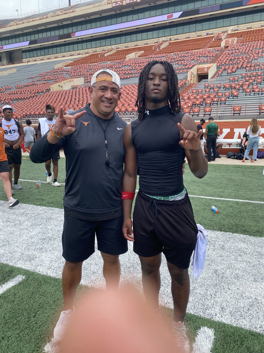 CRichardson2028's tweet photo. Shoutout @CoachNansenUT and the other coaches @TexasFootball for coaching me and making me a better player today! 🙏🏾#AGTG https://t.co/dlgIxKocBt