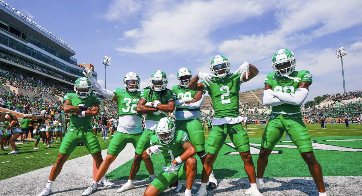 Juliuspbrown's tweet photo. After great conversation with Coach Jordan. I am blessed to receive an offer from University of North Texas!! #AGTG 

@ChadSimmons_ @on3recruits @on3recruits @samspiegs @DemetricDWarren @TheUCReport @RecruitLouisian @JeritRoser @MikeRoach247 @E_Westbrooks25 @JustinB52107426 https://t.co/ukAP5bZ73C
