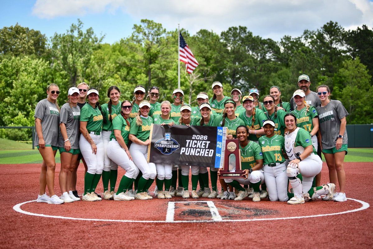 BelhavenSB_'s tweet photo. Our historic campaign comes to a close in the NCAA Championship Semifinals

The 2026 team finishes as CCS champions, Jackson Super Regional champions and the first Belhaven team to host an NCAA Regional and Super Regional in Jackson

Proud is an understatement 💚 

#GoGreen https://t.co/21EtaHDCq2