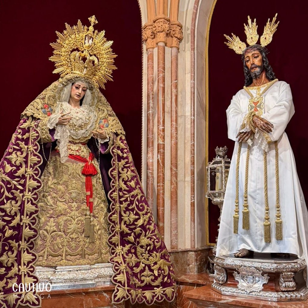 cautivotrinidad's tweet photo. CULTO - María Santísima de la Trinidad Coronada regresa a su capilla de San Pablo junto a Jesús Cautivo tras la celebración de sus cultos con motivo del #DíadelaTrinidad26. #CofradíasMLG. https://t.co/HE6DGqtPrY