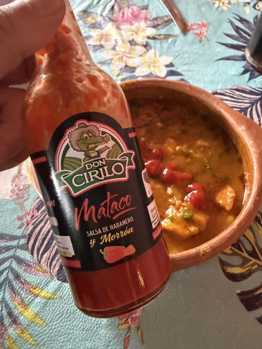 OrtizPecho's tweet photo. Hoy tocó hacer Locro bien salteño, zapallo plomo y olla de barro al fuego 🔥, nada puede fallar. https://t.co/5QFFFjIWIG