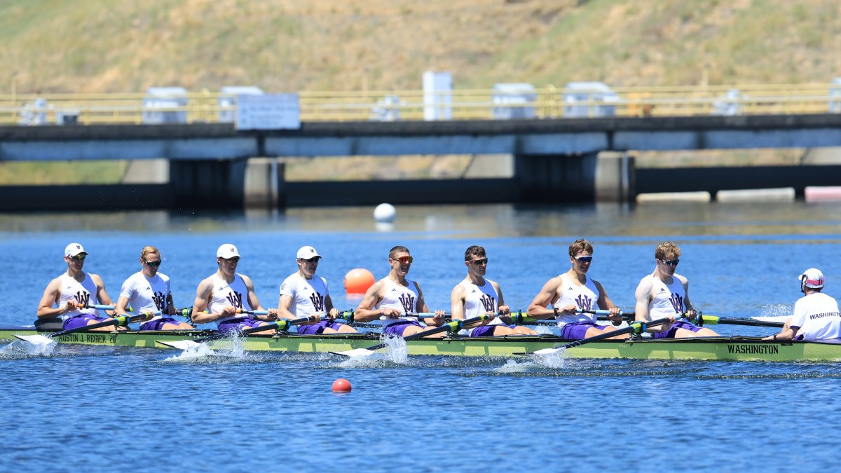 UW_Rowing's tweet photo. Victory!

#RowingU https://t.co/ifV99YfDIX