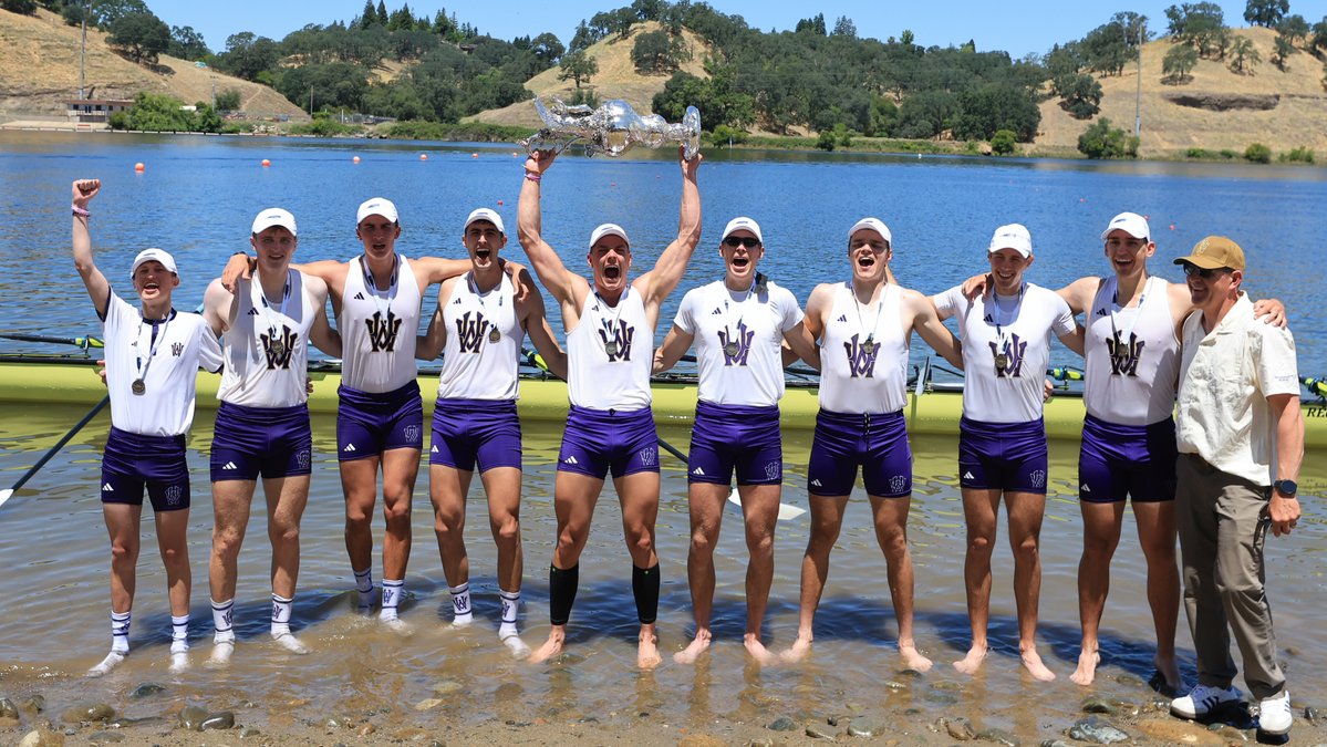 UW_Rowing's tweet photo. Victory!

#RowingU https://t.co/ifV99YfDIX