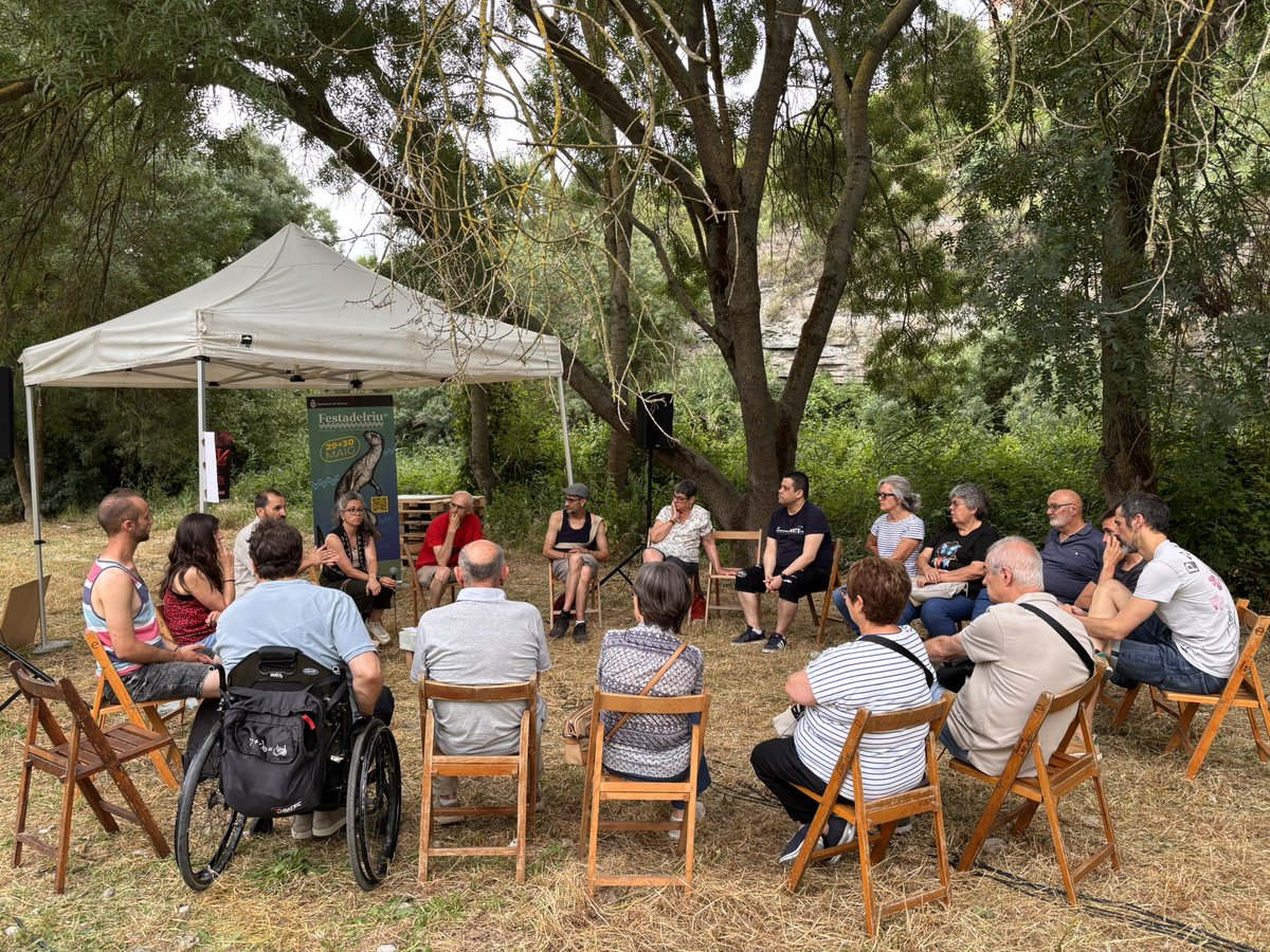 marc_aloy's tweet photo. Aquest cap de setmana hem celebrat la @festadelriu! Un espai magnific per promoure l’economia social i la cultura transformadora! Gràcies a totes les entitats que feu possible cada dia que #Manresa sigui una ciutat referent i compromesa per un món més just! https://t.co/ueJJygvz7p