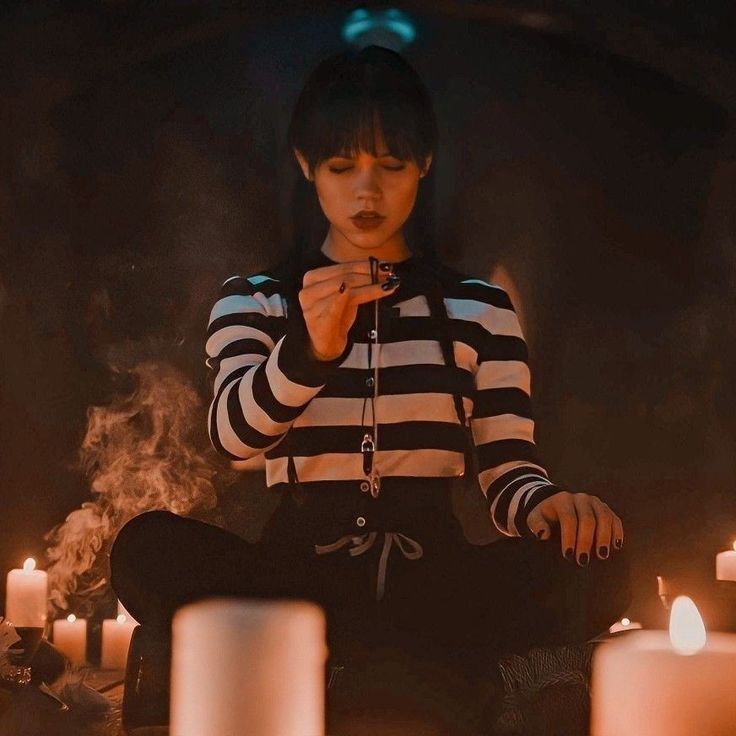 thebuysweet's tweet photo. minha bruxinha maravilhosa 🖤 https://t.co/M1xipWUegR