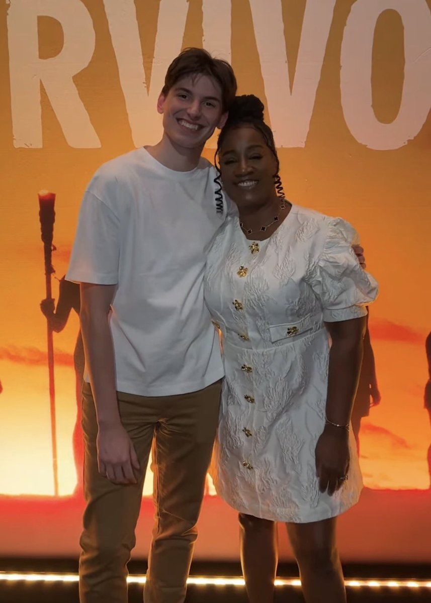 Rizgodbase's tweet photo. The team chemistry is off the charts, Survivor winning!!!!!! https://t.co/MvkQLAF1vc