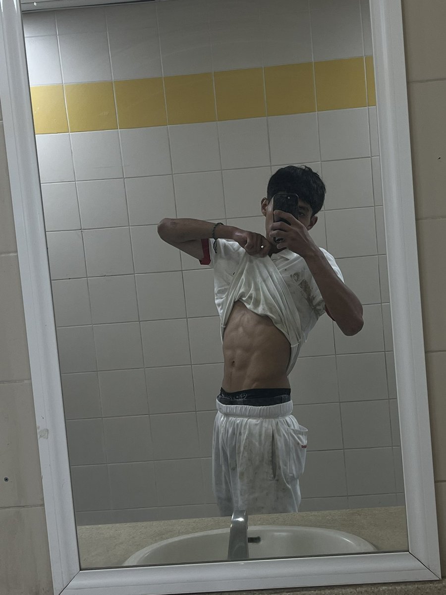 Alex210o's tweet photo. Pv pv https://t.co/Po6p7lv3JU