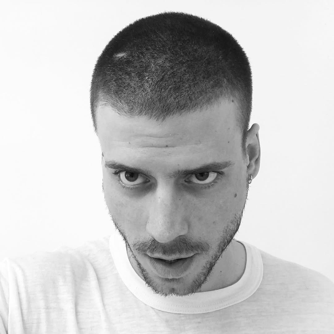 arnaudcois's tweet photo. I wanna bite him https://t.co/dP06RCyFyu
