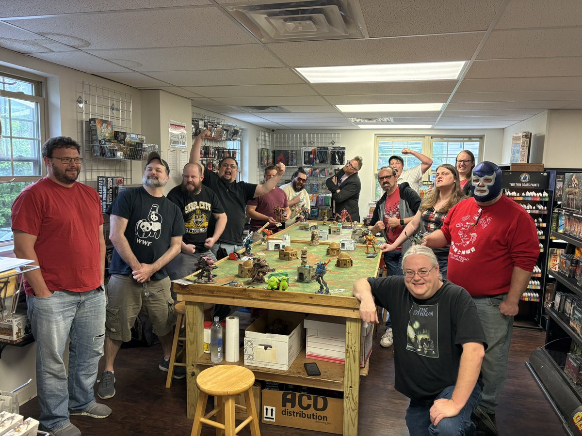 DrawbridgeGames's tweet photo. Knight Night Fight Night is always a blast and a fantastic event! This year our theme was Death Match with our selection of super heavies being shoved and tossed into destructible terrain! A big thank you to all who attended and our organizer Andrew! https://t.co/RLGUE25eal