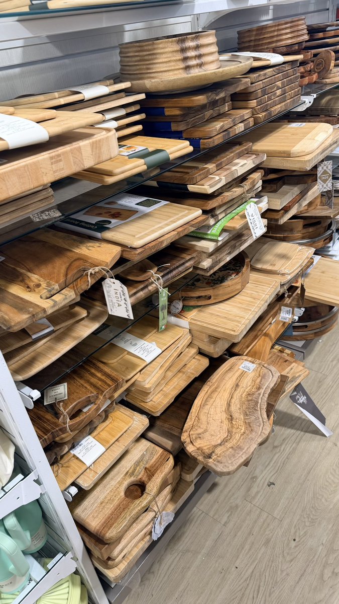 PEU_AR's tweet photo. Cuando encontrás madera de lujo, nunca hay que decir: lo pienso y veo. 
Siempre se compra.
Olivo asiático con un veteado espectacular.
Miami, FL https://t.co/VKX1VSqNKp