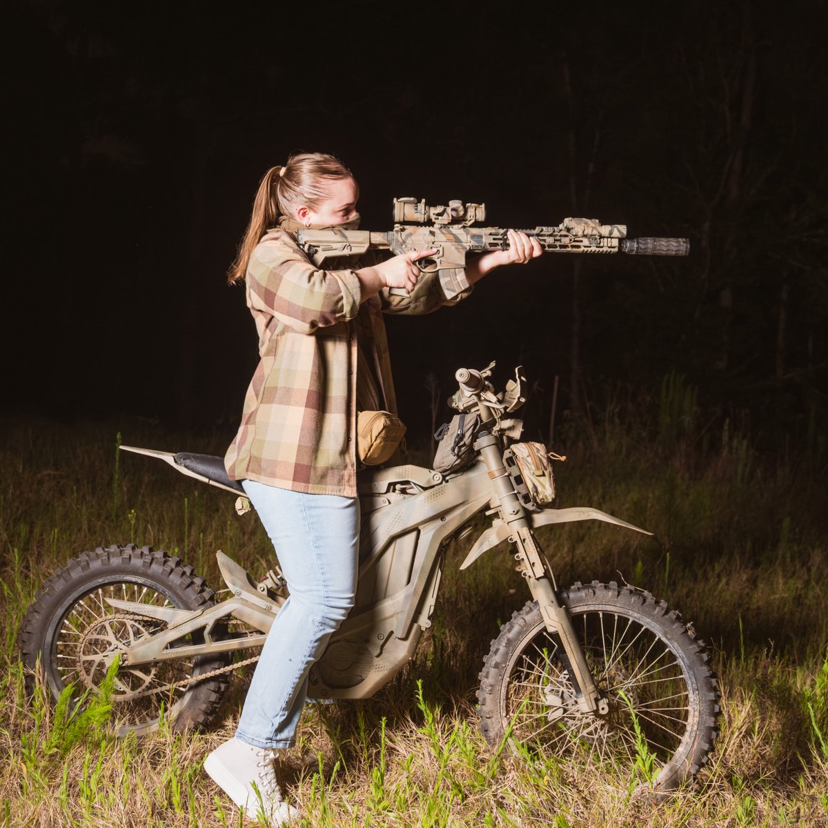 primaryweapons's tweet photo. Hot girls love asymmetric warfare // 7.62x39 uppers back in stock https://t.co/v4DLF5Elyt