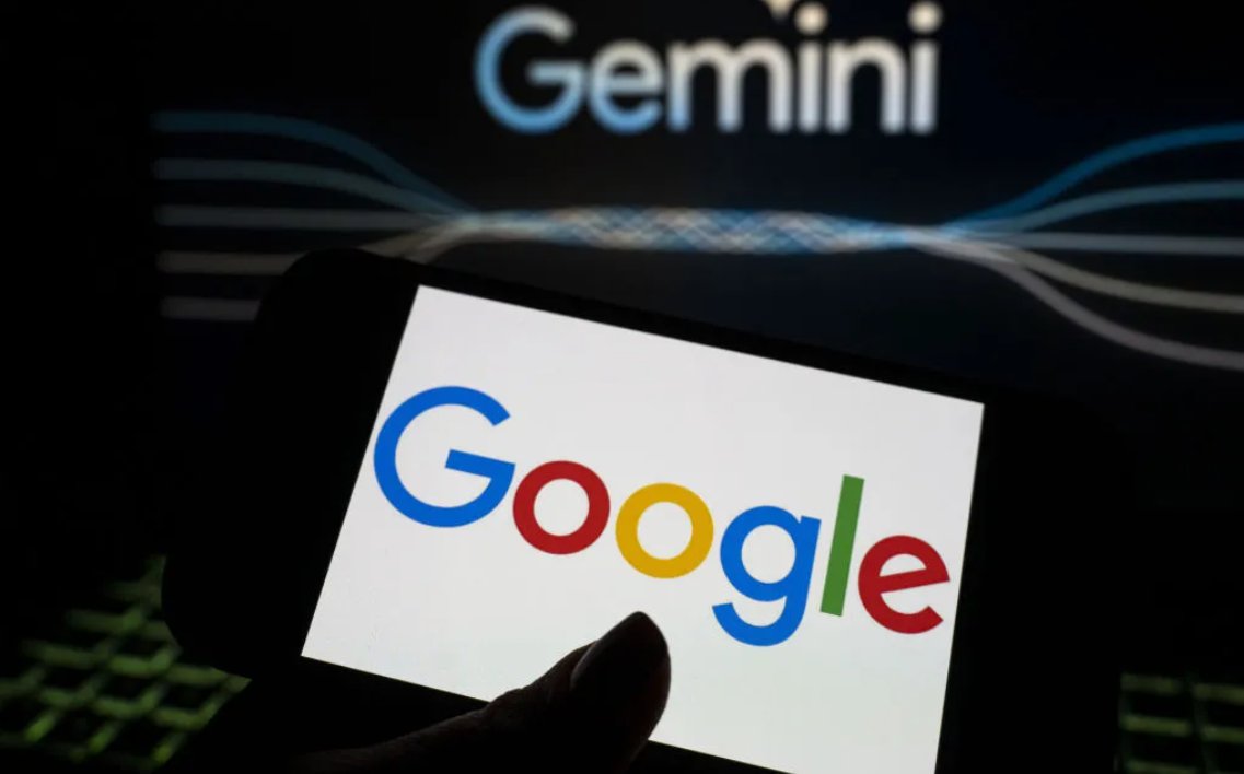Chequeado's tweet photo. Cómo saber si una imagen, audio o video fue generado con IA: avances de Google y OpenAI 🔎

📍 Las empresas anunciaron avances para identificar y rastrear contenido sintético, combinando 2 tecnologías complementarias: SynthID y el estándar C2PA.

📲 SynthID, desarrollado por Google DeepMind, inserta marcas de agua invisibles y resistentes a recortes o compresión. C2PA busca certificar procedencia con credenciales firmadas criptográficamente.