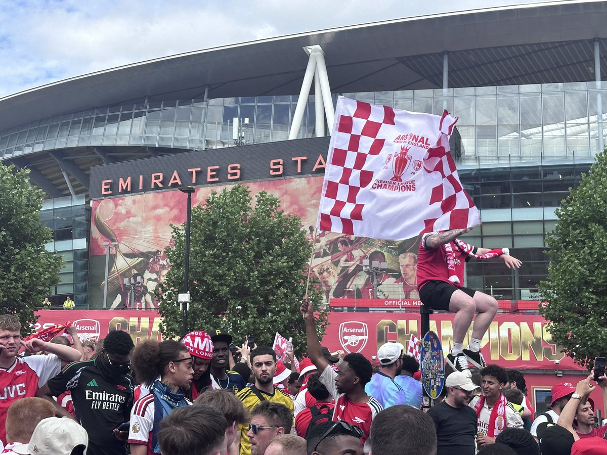 mediacodex's tweet photo. Arsenal Parade 2026

#islington https://t.co/enT8aAuHNe