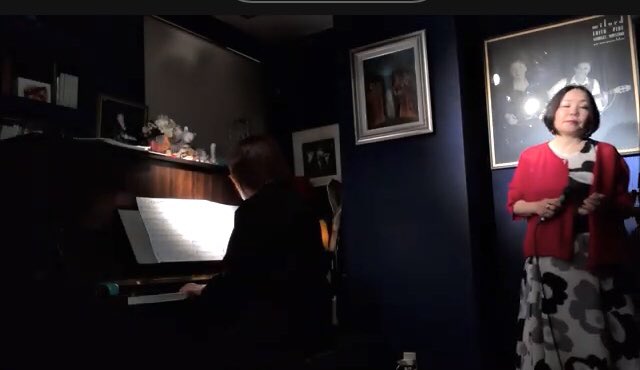 hirolupf's tweet photo. 渡邊匠さん作曲、小井香奈子さん作詞の"ｵﾝﾃﾞｨｰﾇのため息"を伴奏させて頂き、心が震えました。渡邊さんの編曲譜はﾍﾞｰｽﾗｲﾝも大変細かく記載されてましたが、弾けませんでした。彼の音楽世界を表現出来るようﾘﾍﾞﾝｼﾞしたいです。
動画作成はAkiさん。

https://t.co/iBEJdlaUyQ https://t.co/dnMOF1TJh0