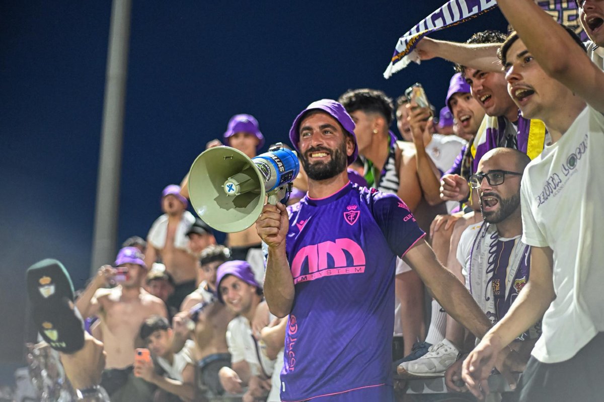 RealJaenCF's tweet photo. Por lo que me dicen hay fiesta en Baleares😏

#RealjaénCF #VolverASentir https://t.co/CyFAbfROLE