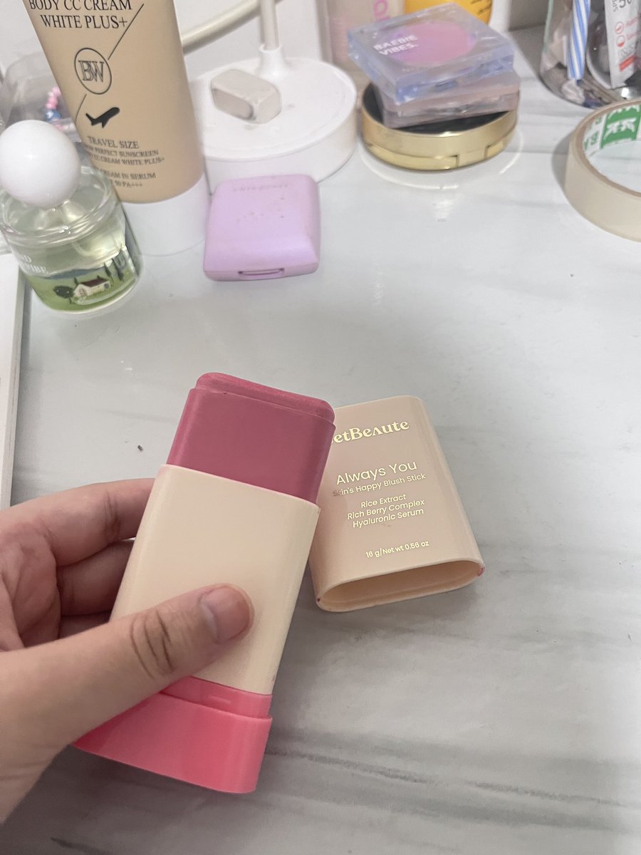 intharapho's tweet photo. ส่งต่อบลัช genbeaute สี Always you ใช้แค่ 3 ครั้ง เหลือเยอะมาก 120รส #ส่งต่อคสอ #ส่งต่อเครื่องสำอาง #ส่งต่อเสื้อผ้า #ส่งต่อเครื่องสำอางมือสอง #ส่งต่อ #dasique #wakemake #canmake #javin https://t.co/KetQi4e9MH