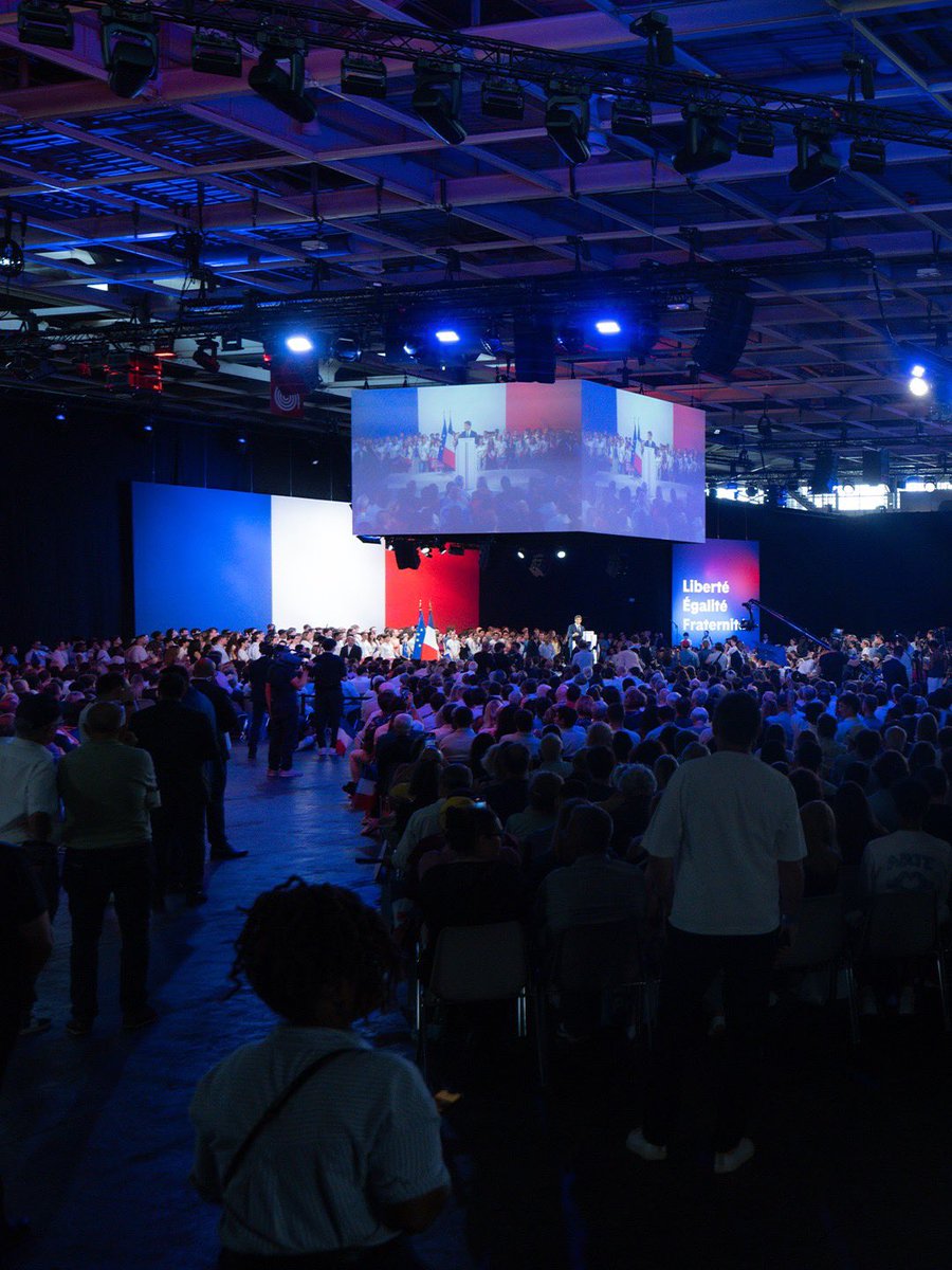 IlhanAlexandre's tweet photo. 🇫🇷🇪🇺 La force d’agir.

Pour l’École, les salaires, les frontières, l’IA.
Pour la France. Pour l’Europe.

La campagne de @GabrielAttal est lancée. Le chemin de l’espoir est tracé. Rien ne résiste au peuple français.

Rejoignez-nous 👉🏼 https://t.co/U3xOrz9w4y 

#AttalPresident https://t.co/4gahs1rh5U