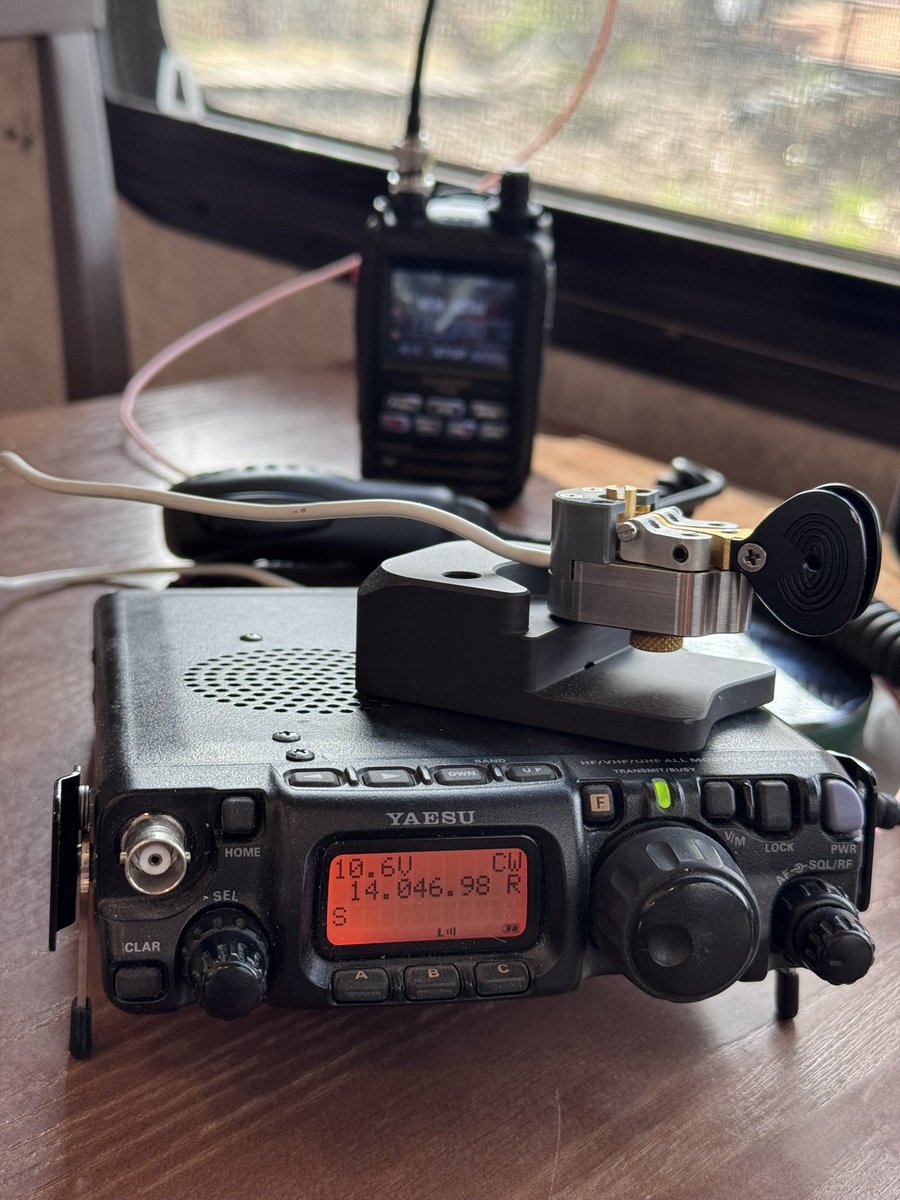 KA7HOS_UT's tweet photo. I had some fun on the mountain with the Yaesu 817nd running on the internal battery.   What a great little radio!  Took a walk up to the asparagus patch and found one little stalk, it was tasty!  73 https://t.co/Q1CShlM66x