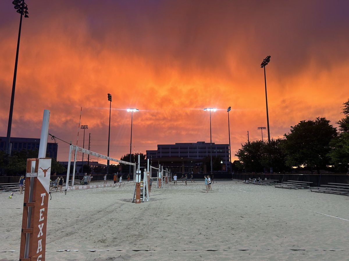 Cherezey's tweet photo. @NCAABaseball @TexasBaseball Across campus at the Beach Volleyball courts. It was a stunning evening 😍 https://t.co/hGcfe3ubf8