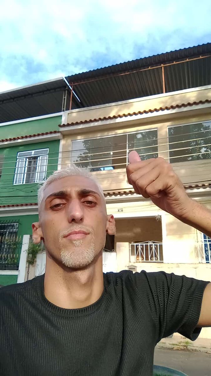 juanribeiro78's tweet photo. Quando eu vou comer você? Responde aí 🤔🔞

21993485152 https://t.co/r7WkBeuzhV