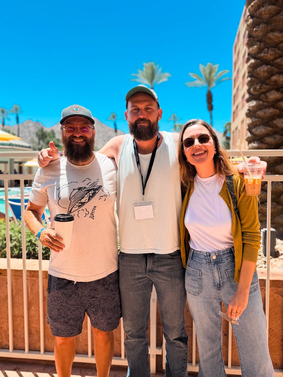 digijordan's tweet photo. Always a pleasure to spend time with the Bledsoes ♥️🤙 @ufoofgod @RyanDBledsoe @CITDConference https://t.co/EX5tRENxzT