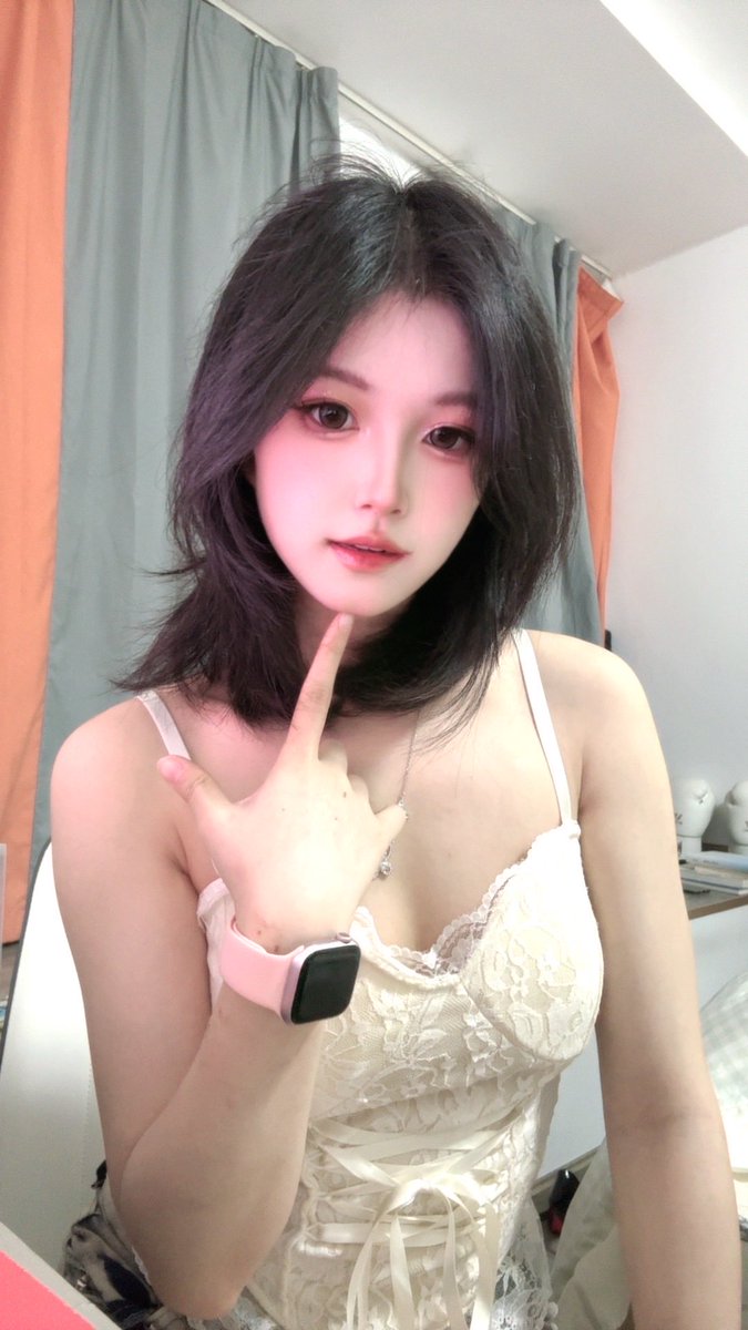 Syviafish's tweet photo. 所有玩具里最喜欢的是你
#女s #女大 #女主 #女大 #调教 https://t.co/hBH9dBAwAy