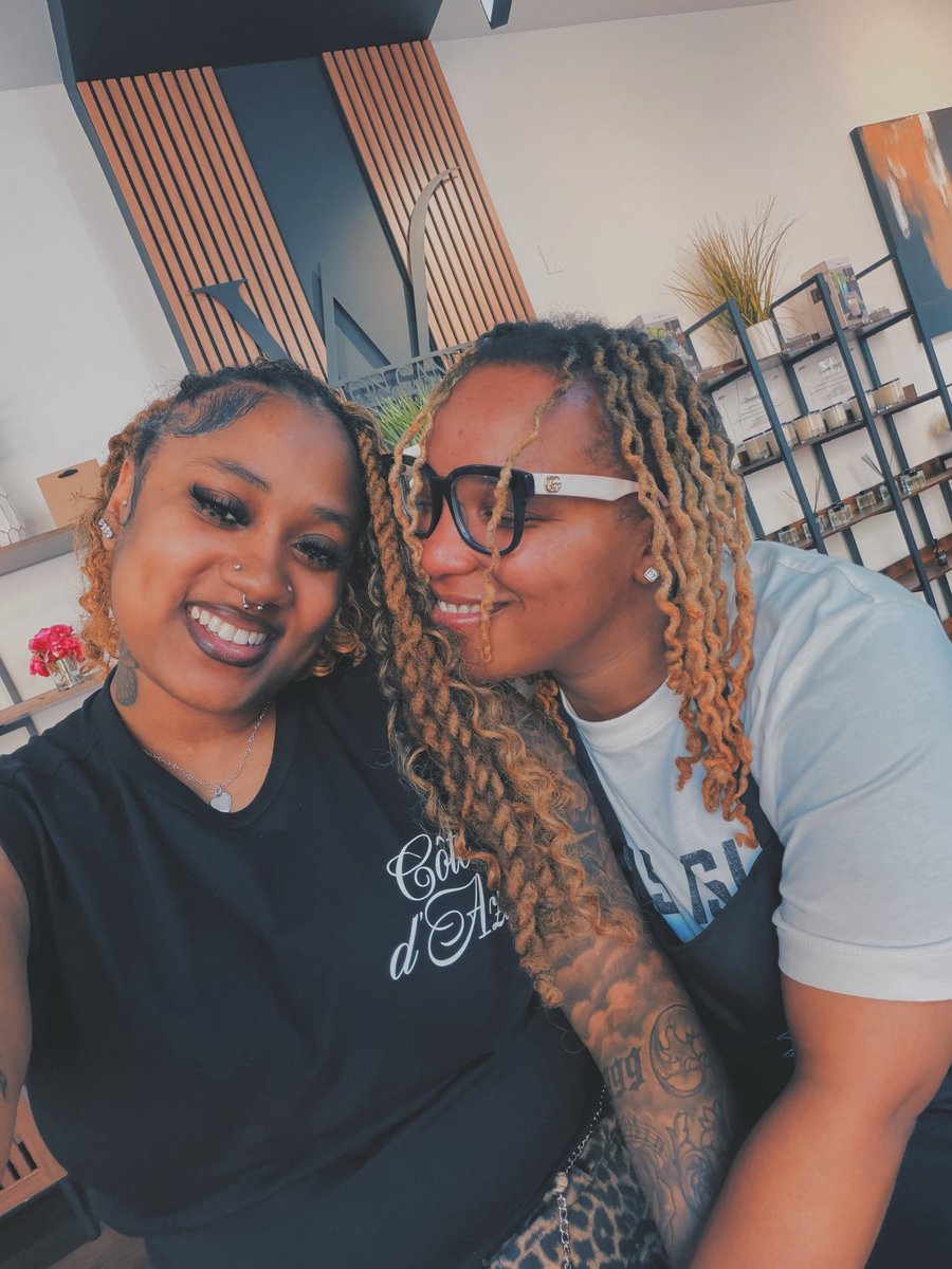 cozyboyaire's tweet photo. dates w/my favorite girl 🩷 https://t.co/o8LDJVGXZ0