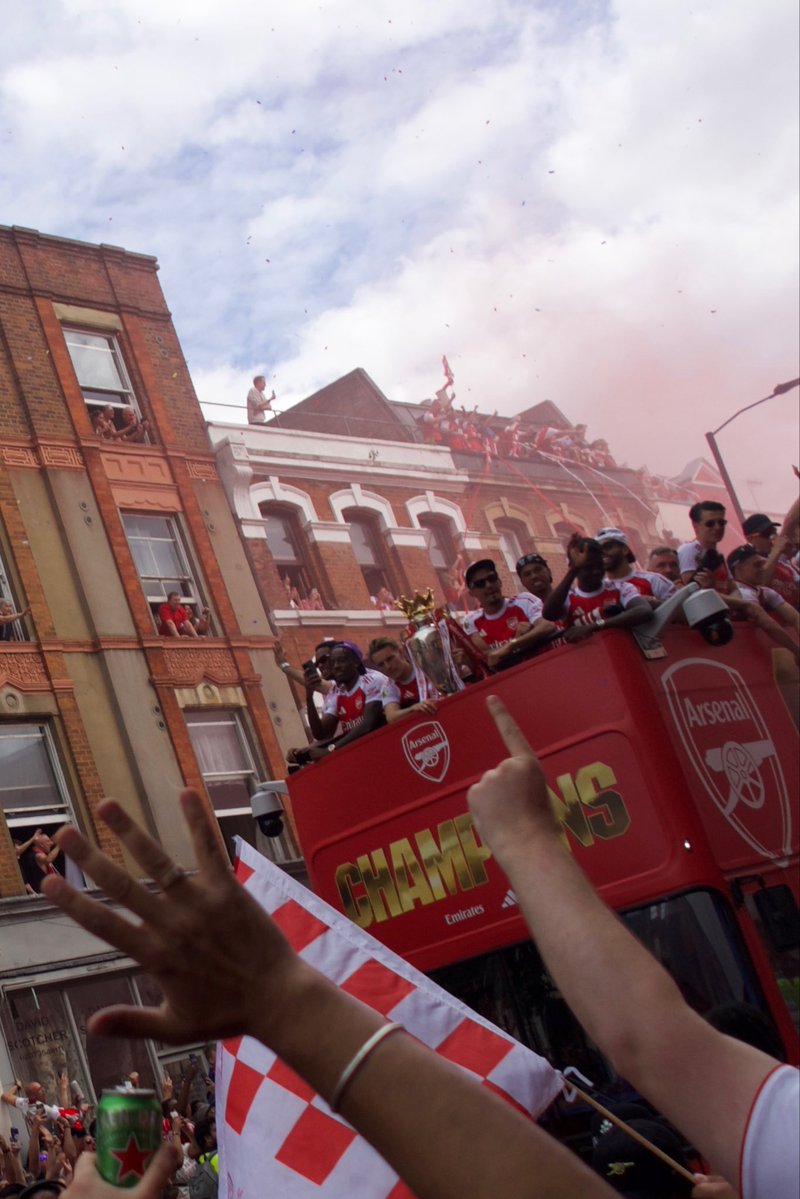 yazmynx__'s tweet photo. Some dreams just take a little longer 🥹❤️#arsenal https://t.co/4VyEZpPHGp