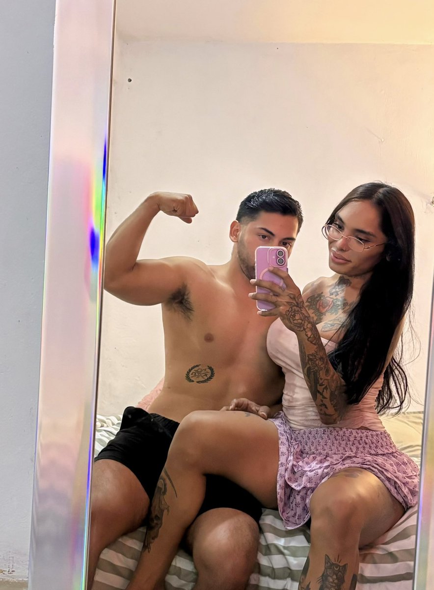 _kendallabril's tweet photo. Lo invité a mi casa a ver Netflix pero le terminé dando una rica mamadita jaja 😈😮‍💨

Primer comentario 😘 https://t.co/1h869XsG07