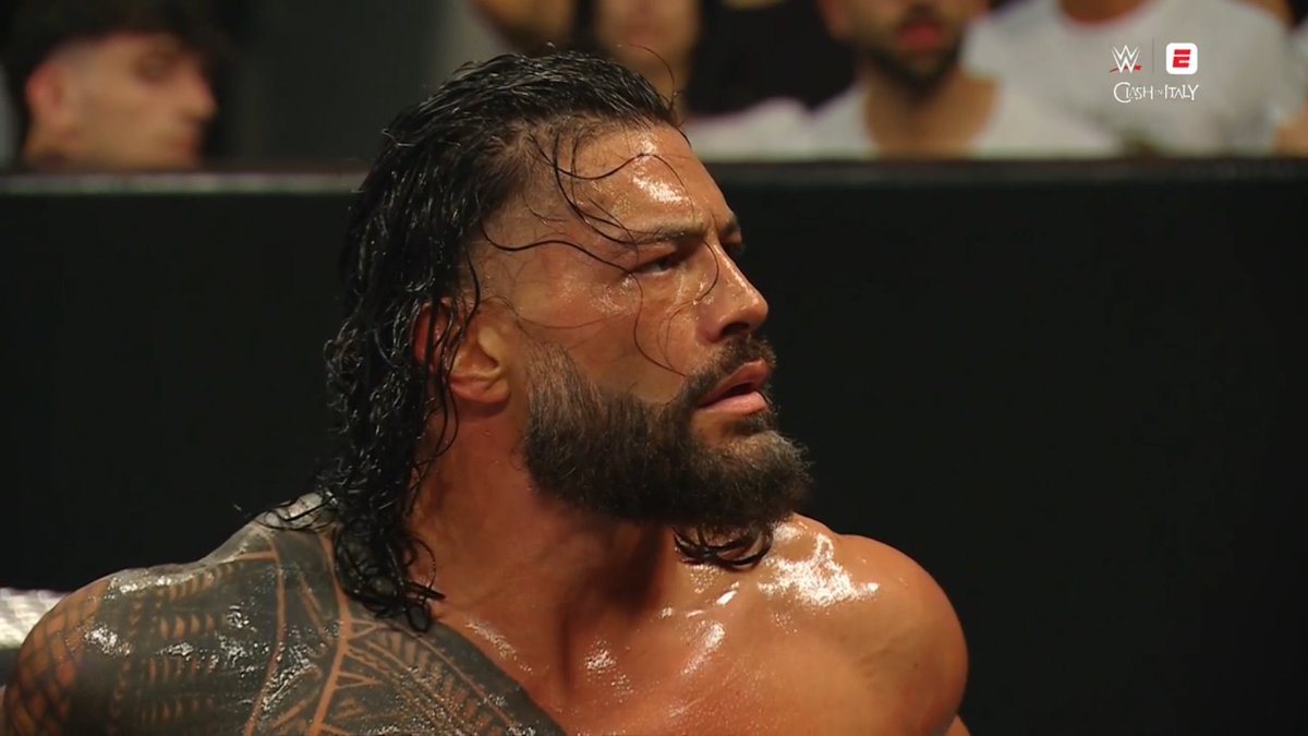 RomanRSource's tweet photo. #RomanReigns #RomanEmpire #TribalChief #HeadoftheTable #WWE #WWEClash https://t.co/6ZcdnVhmw4
