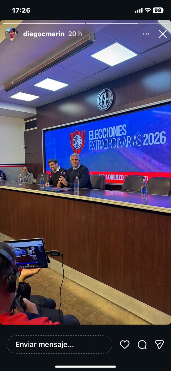 cuervofeno's tweet photo. Gracias a todos por apoyarnos en esta elección, sin dudas vamos a hacer un club mejor. Mi mayor homenaje a nuestro guía en el cielo, el querido Claudio Grappi, que dejó la vida por San Lorenzo.
@OyPSL @primerosanlore 
💙❤️ https://t.co/H7noV5ETXz