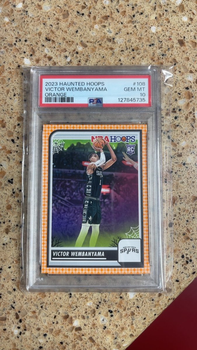 JoshLadd24's tweet photo. @cardboardbst $120 shipped https://t.co/xCHqE0HSjC