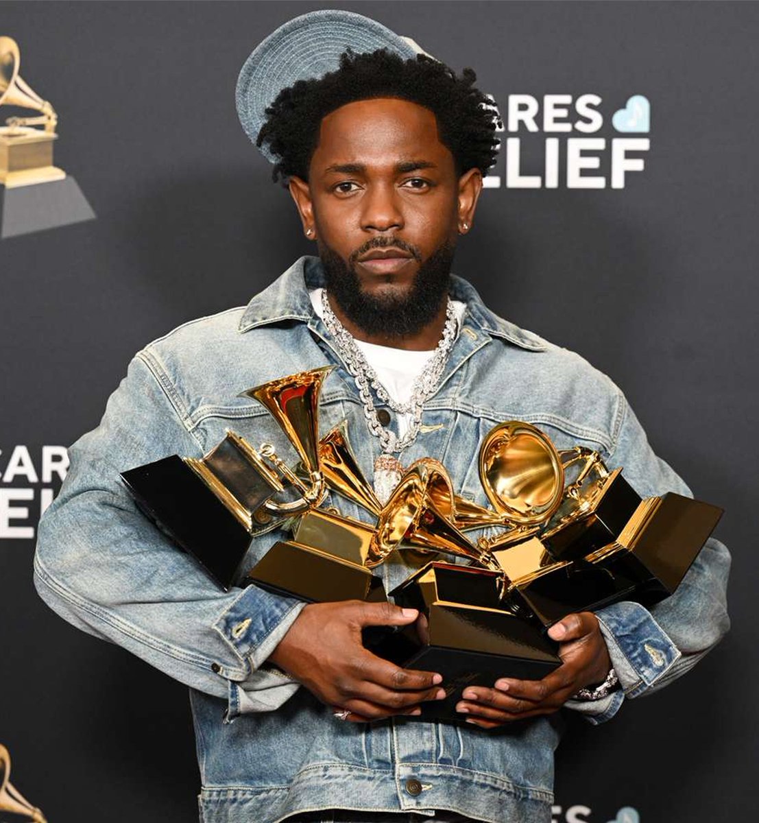 Kalshi_Music's tweet photo. Many artists are expected to have a top 10 song this year:

• Kendrick Lamar        60%
• Dua Lipa                    31%
• Don Toliver                23% https://t.co/QEuc2yHbfj