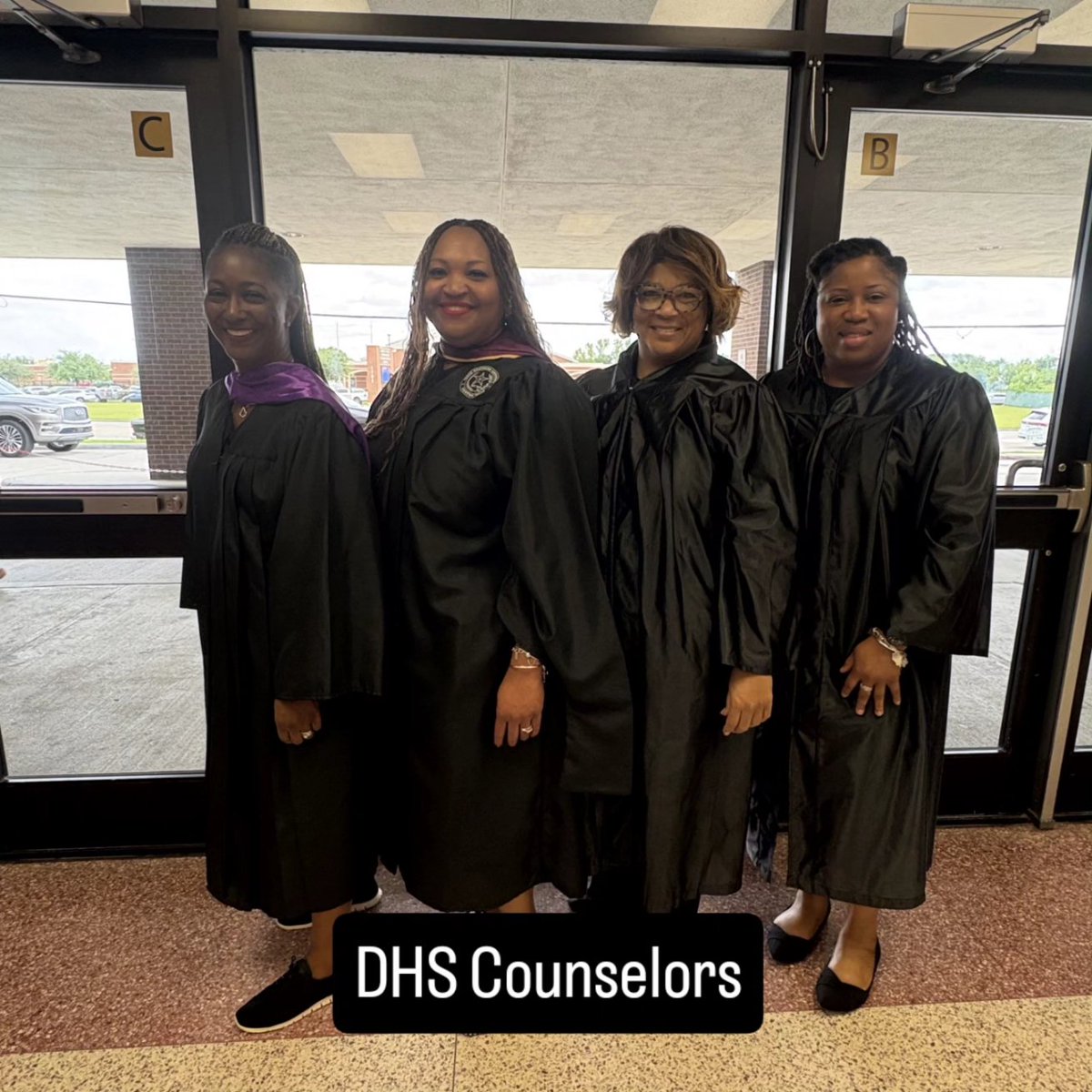 SpringISD_GCMH's tweet photo. Congratulations to the Dekaney High School Class of 2026 as they walk across the stage today! 🎓

A special thank you to our DHS Senior Counselors and Lead Counselor for guiding and supporting students every step of the way. #SpringISDProud #DHS #CO2026 #SpringISD_GCMH #GCMH https://t.co/MqF95tHLWG