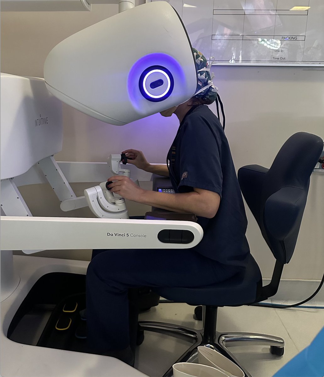 MUSC_UroOnc's tweet photo. One of the strengths of our program is the collaborative environment between residents and fellows.

🌟 Our PGY-2s, Liz Dower and Taylor Malchow, taking their first steps at the console under the guidance of both fellows and attendings 🤖

@EMW2000 @MatveyTsivian @JayChavaliMD  @JL_Drerup  @SES_AUA @UroOnc @SUO_YUO @UroResAdvocacy @UroResidency @Uro_Res @LuisMedinaMD