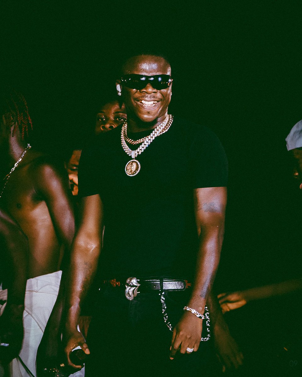 amgpagez's tweet photo. BHIM Nation is more than a fan base, it’s a family built on loyalty, positivity, and support for Stonebwoy’s music and message. BHIM to the world! 🦁🔥” I STAND WITH STONE ✊🏾 @stonebwoy 👑👑 Bless His Imperial Majesty

#BHIMNation #Stonebwoy #BHIMToTheWorld