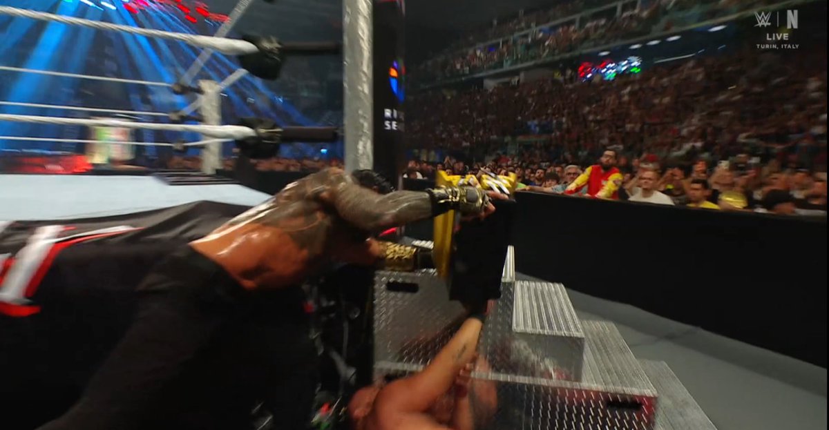 SKWrestling_'s tweet photo. OTC making sure Jacob can't even attempt the Tongan Death Grip.
#WWEClash https://t.co/NXjzZmxE2w