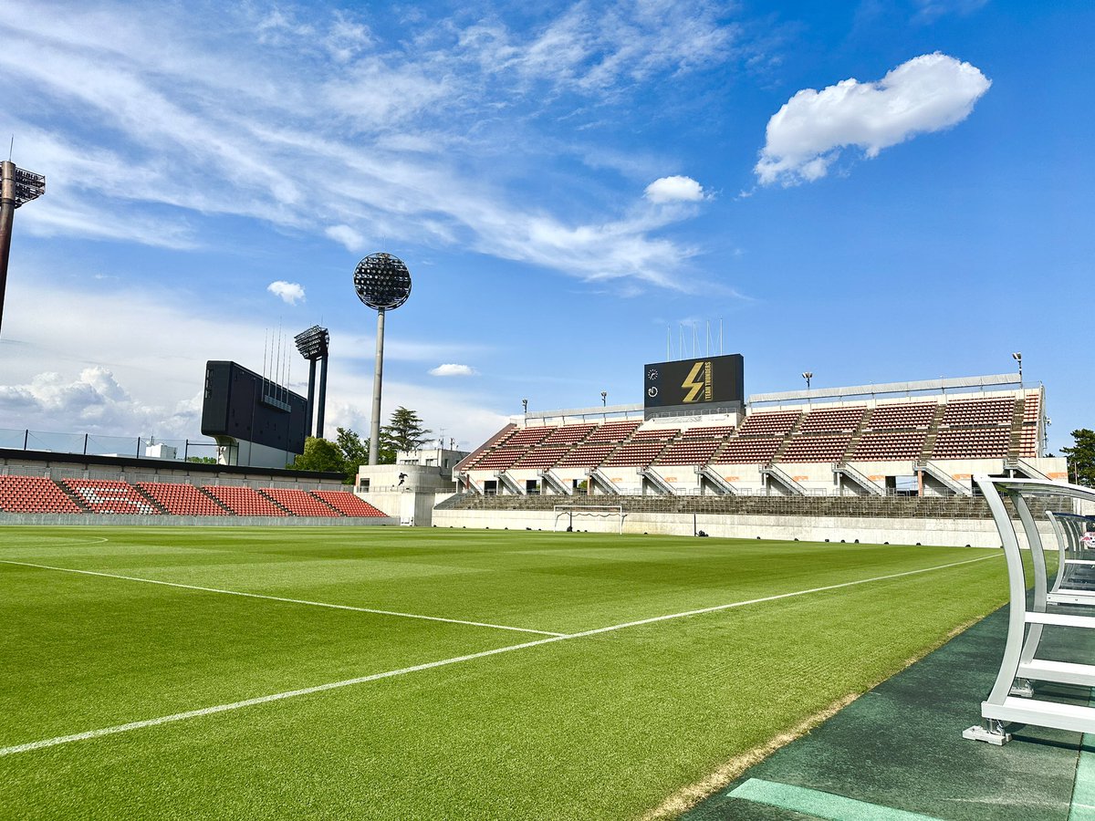 teamthunders_jp's tweet photo. 【MVpics】
2026.5
NACK5 Stadium Omiya
TEAMTHUNDERS/Makoto Komatsubara
GOOD is GOOD!/Rokuji Hasegawa
野生の風MV
https://t.co/SPSFJMgvCl
#TEAMTHUNDERS
#NEOGEO
#龍虎の拳 https://t.co/NbtnNI1pZF https://t.co/5IYZcOkD2h
