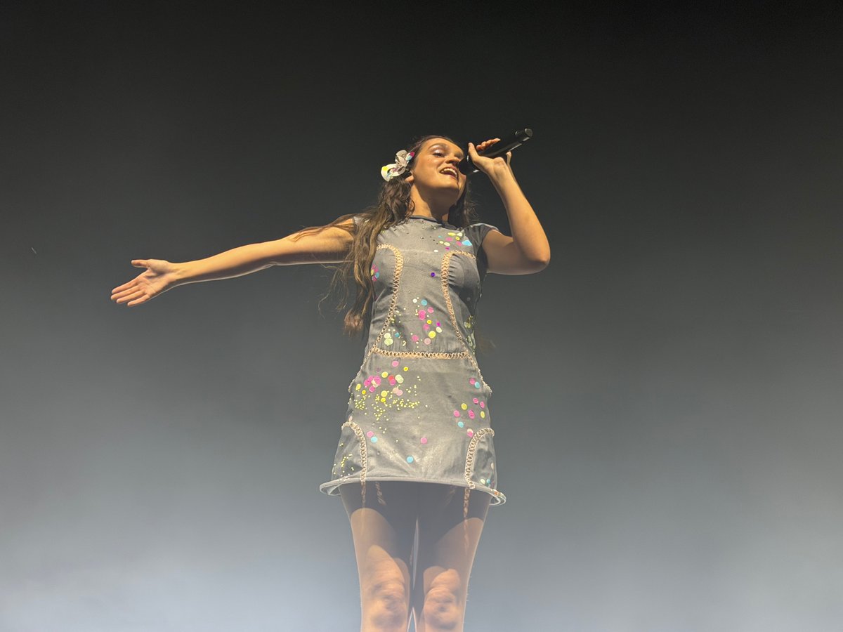 RoigArena's tweet photo. El Roig Arena se sumerge en el brillante universo musical de @amaiaromero 

https://t.co/wMKSTB2p8a https://t.co/dseXaSMAw4
