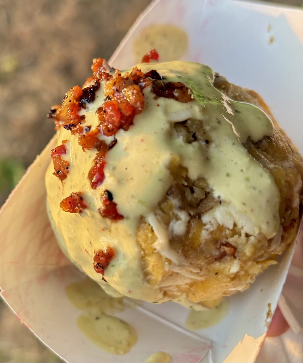 BeckermanJosh's tweet photo. Queens Night Market featuring Kathmandu’s veg combo, pepper pot from Lexie’s, a Mamala knish and the eponymous offering from Bolonito. https://t.co/t1NsBOBzYn