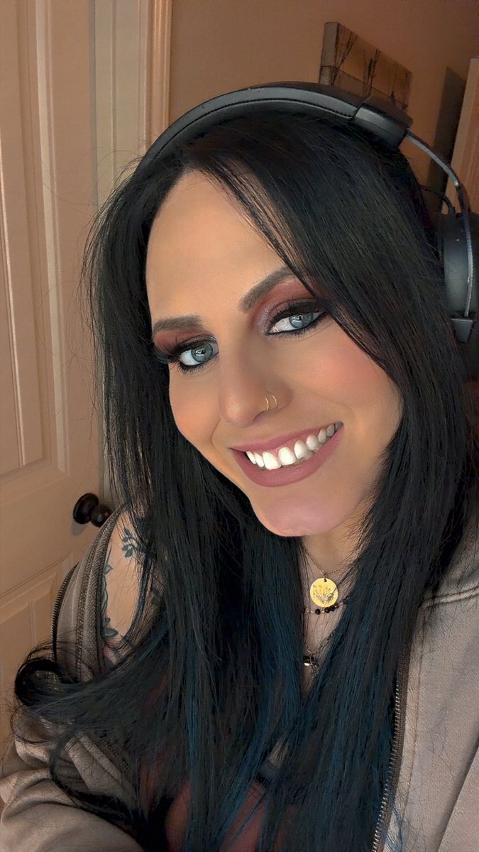 BrewtifulD's tweet photo. Live over on Twitch this Sunday afternoon 💜 https://t.co/5gsbbvsaqy