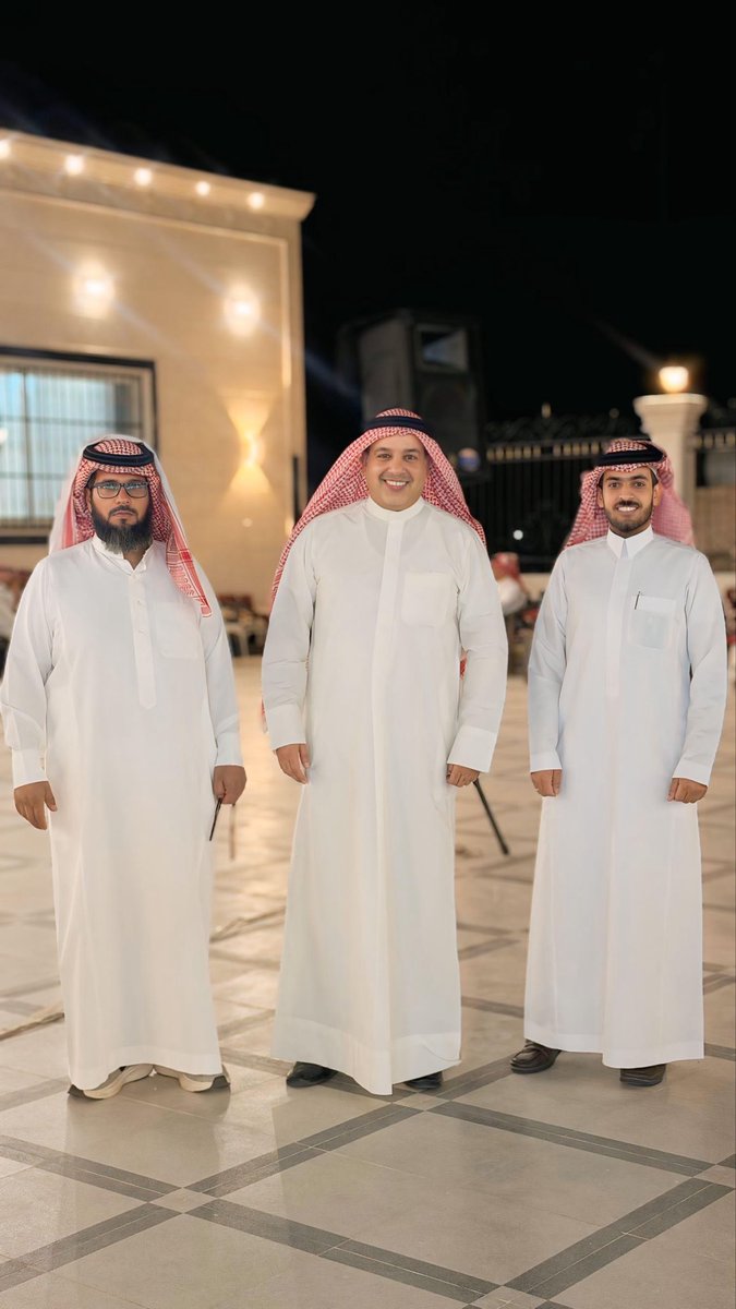 soud_alshamari's tweet photo. من حفل عشاء  أفتتاح ديوان 

العم : ضيدان بن مناور الوريكي

" أبو عياد "

الله يجعله مجلس عامر 

ويكثر خيركم 

السبت  30  مايو    2026 م

حائل - البير https://t.co/GZADdjgV9P