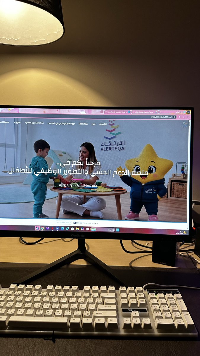 OTshahadd's tweet photo. سلمت آخر مخرج من مشروع تخرجي.. وأقربها لقلبي 🤍

منصة تضم تمارين حسية وتمارين للتهدئة وبرنامجًا منزليًا للأسر أُعدّ معها دليل استخدام للأخصائيات.

وأرفقت مقطعًا قصيرًا لأحد التمارين داخل المنصة

الحمد لله على تمامها وأسأل الله أن ينفع بها ويبارك في أثرها 🙏🏻✨ https://t.co/4zMbijDmav