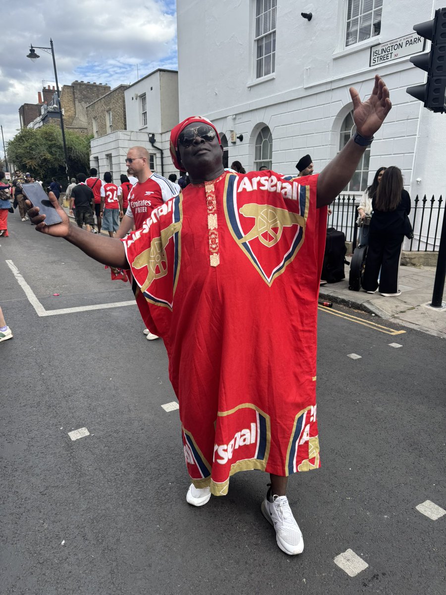 paridaze's tweet photo. Parade dayyyy ❤️ https://t.co/EbbdVcnw5u