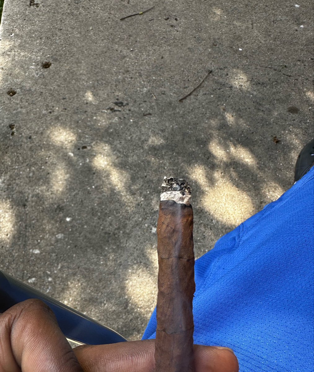 MoodyExotics's tweet photo. Sherbanger smokinnn https://t.co/0UGFcLAoOO