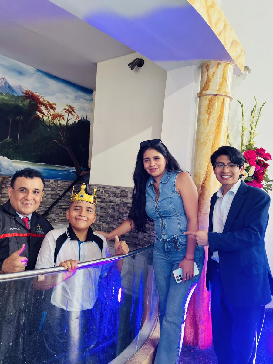 broylivega's tweet photo. Expresamos nuestra gratitud a Dios por los milagros de salvación que nos ha concedido presenciar. Tres estudiantes del Colegio Adventista Jesús de Nazareth han entregado sus vidas al Señor mediante el bautismo. https://t.co/CtN7xGyI6p