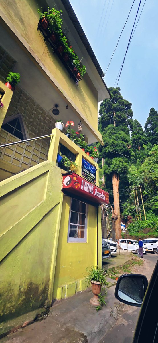 charming_addy's tweet photo. 🌁🚉✨️ https://t.co/ZKVAlAkeBy