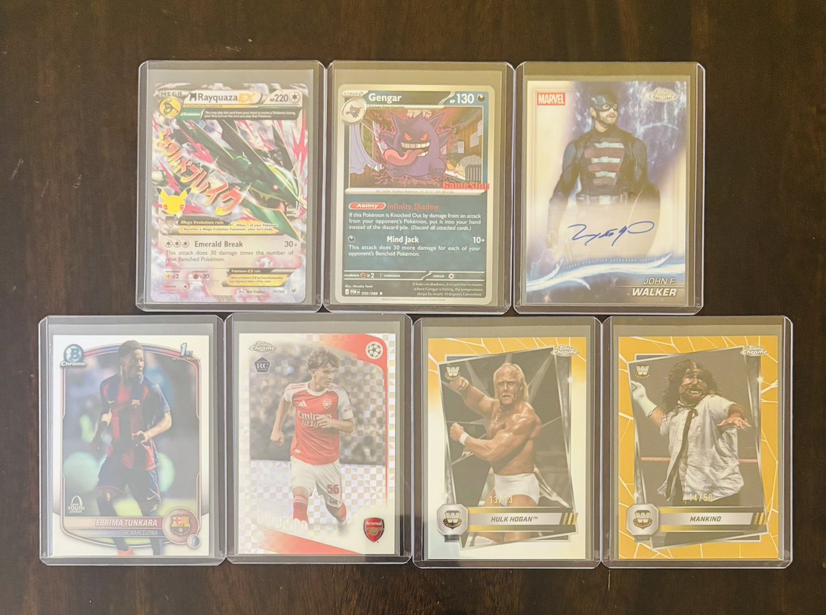 JohnErickson107's tweet photo. 48 cards I don’t want to bring with me to the show in 2 weeks!

14 baseball cards
14 football cards
13 basketball cards
2 Pokemon cards
1 Marvel card
2 soccer cards
2 WWE cards

Lots of numbered cards. 

Let me know which card you have interest in and I can verify if it’s numbered or not.

OFFER UP!

 RTs appreciated #RazzBoyStackSale