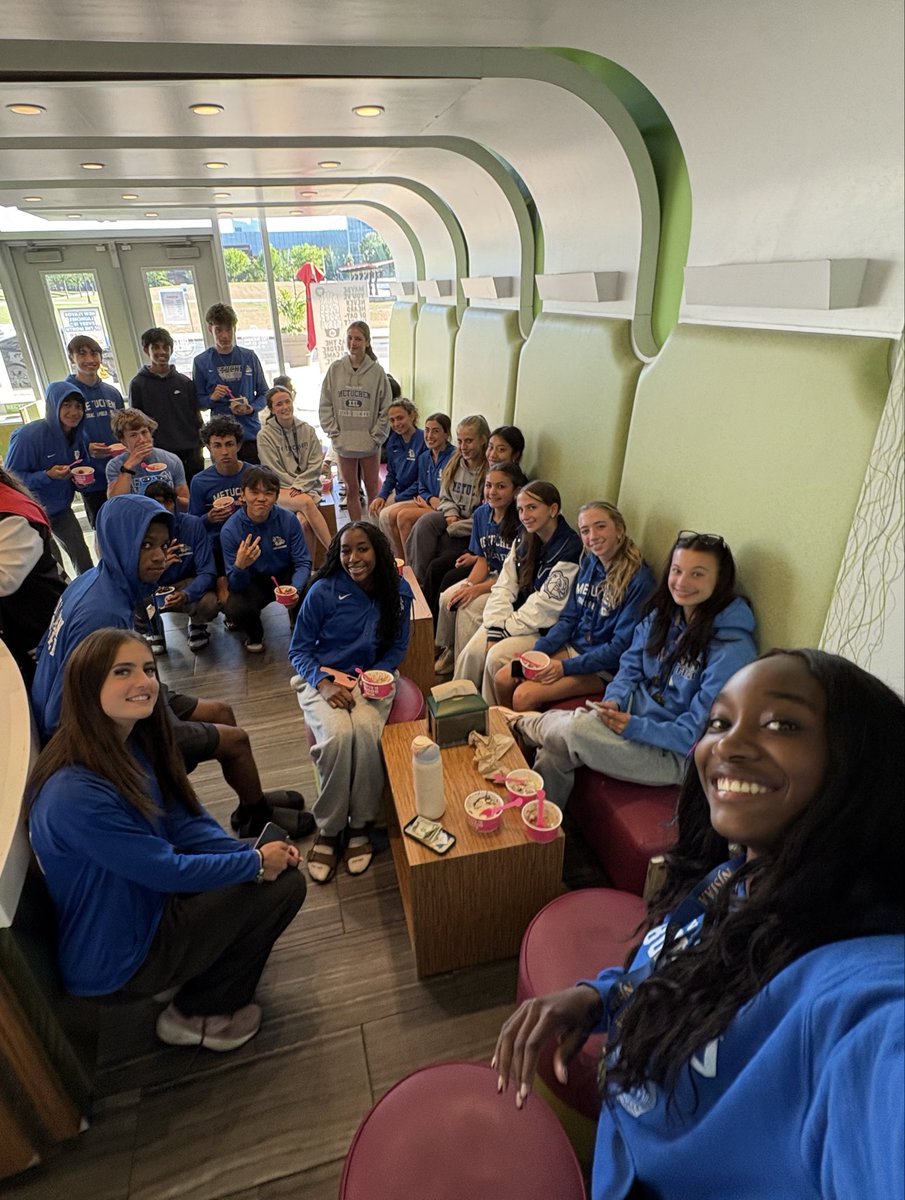 mhsxctf's tweet photo. Congratulations to our outstanding Metuchen Track &amp; Field Team!  

Group 1 State Champions!

Total team effort!!!

Our winners:
*Makenna Bruns 200m - new school record!

*4x400 
Rose Surgan, Charlotte Murphy, Kadijata Bah, Makenna Bruns (56.8 official split) https://t.co/mC3y10VV1b